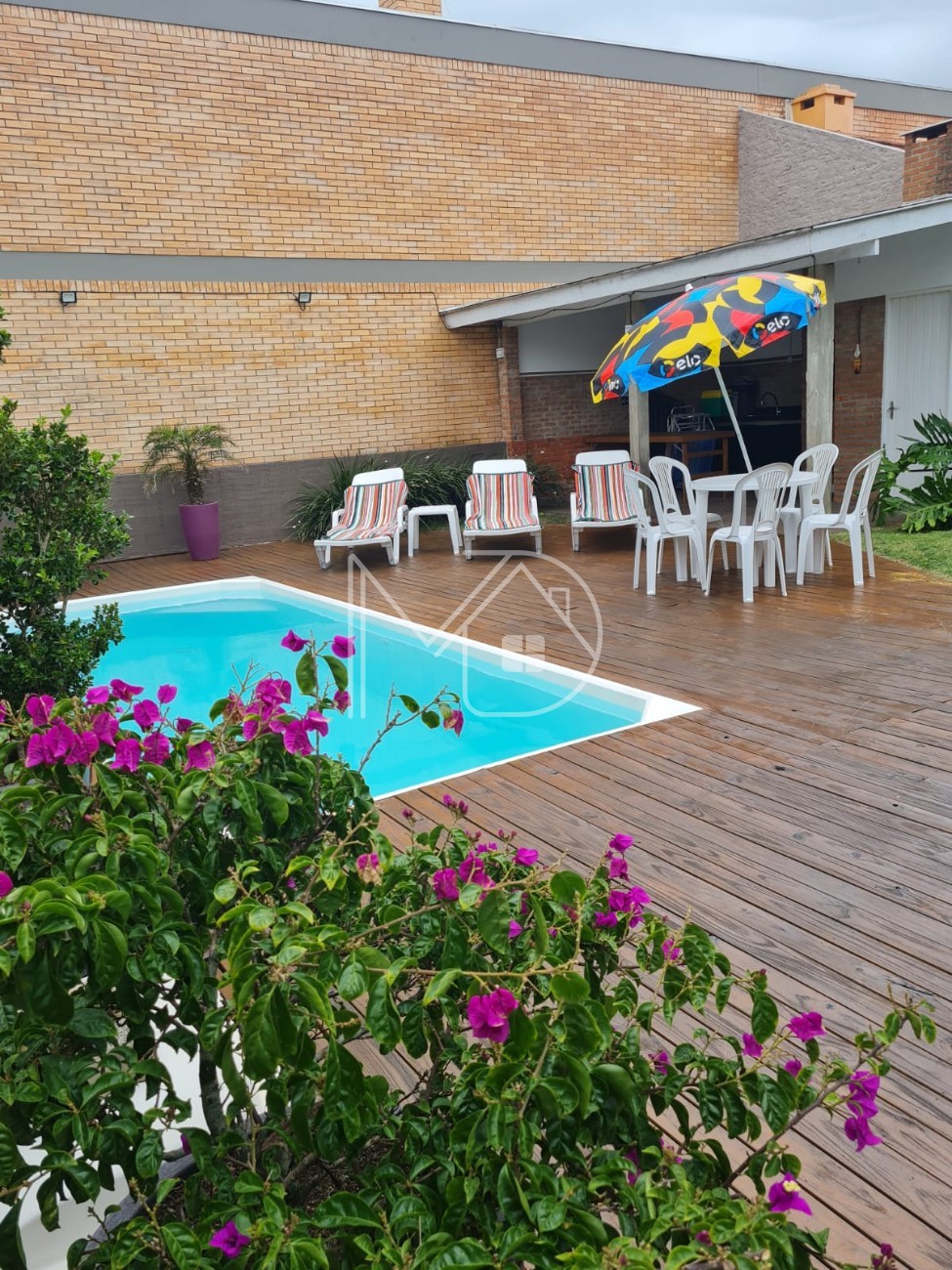 Imagem do imóvel Casa 3 dormitórios para temporada, Centro em Xangri-lá referência 1