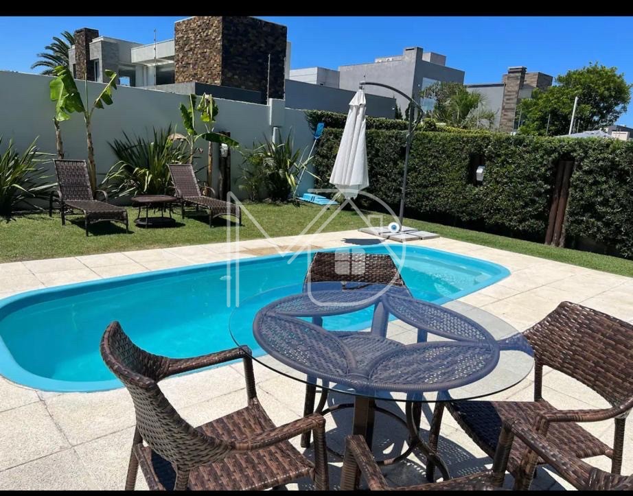 Imagem do imóvel Casa em condomínio 3 dormitórios para temporada, Centro em Xangri-lá referência 16