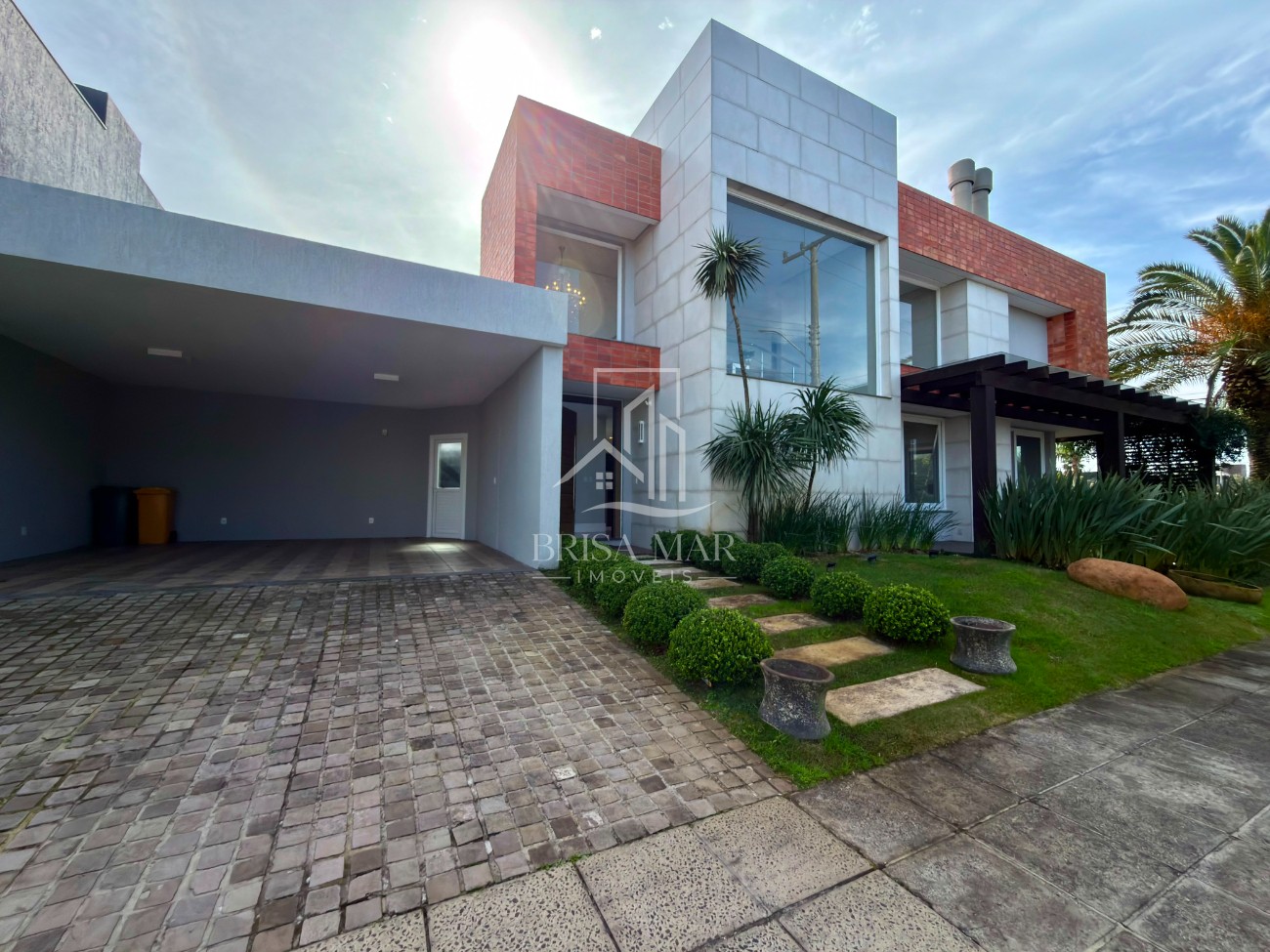 Imagem do imóvel Casa em condomínio 4 dormitórios, Zona Nova em Capão Da Canoa referência 3026